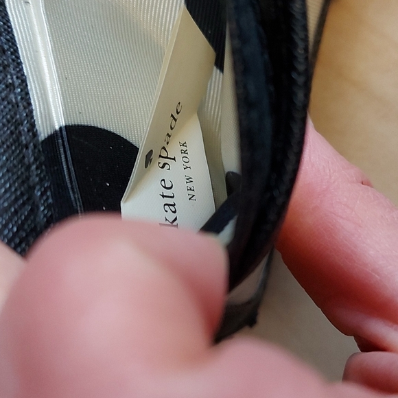 Kate Spade black leather wallet with credit card holders - Picture 5 of 8